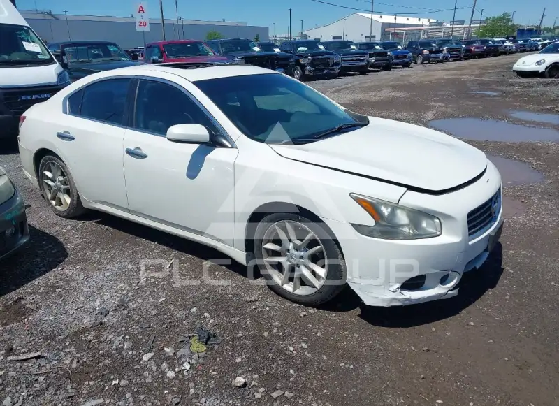 2011 Nissan MAXIMA photo