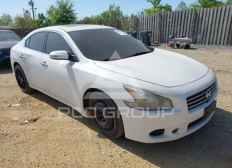 2011 Nissan MAXIMA photo