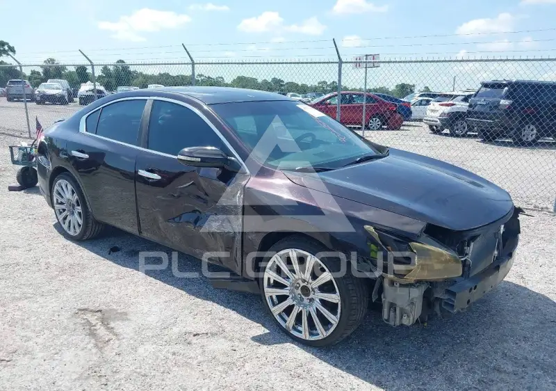 2011 Nissan MAXIMA photo