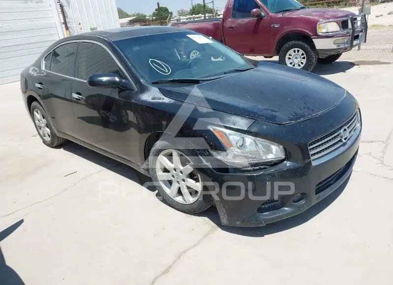 2011 Nissan MAXIMA photo
