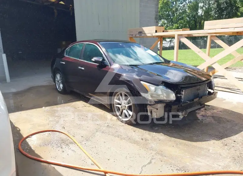 2011 Nissan MAXIMA photo