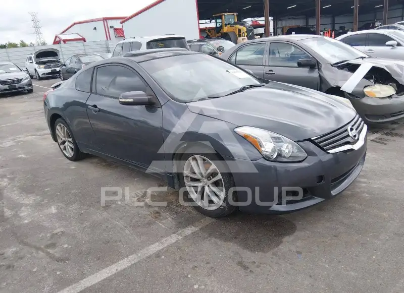 2011 Nissan ALTIMA фото