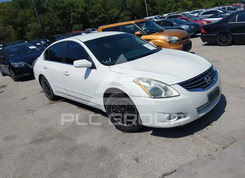 2011 Nissan ALTIMA фото