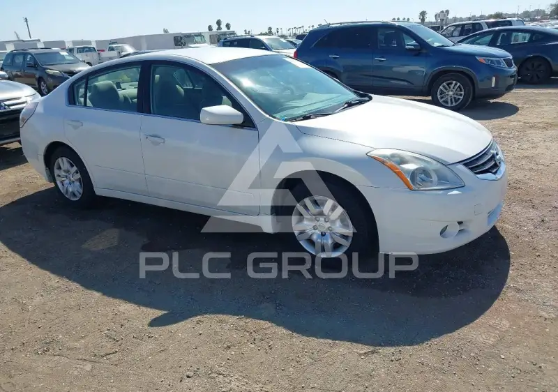 2011 Nissan ALTIMA фото