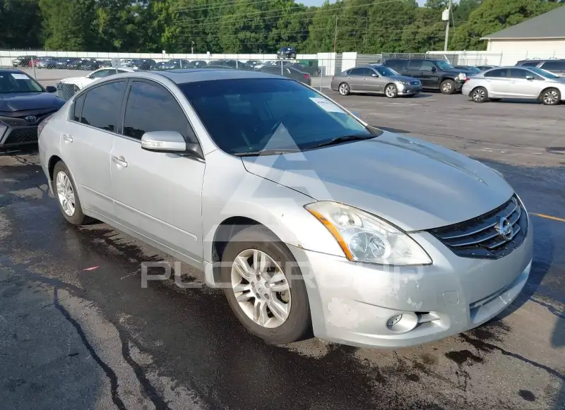 2011 Nissan ALTIMA фото