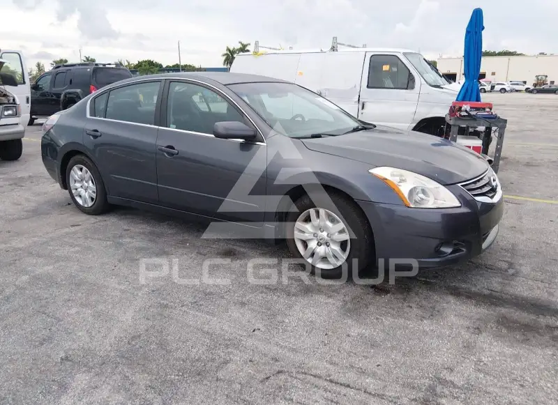 2011 Nissan ALTIMA фото