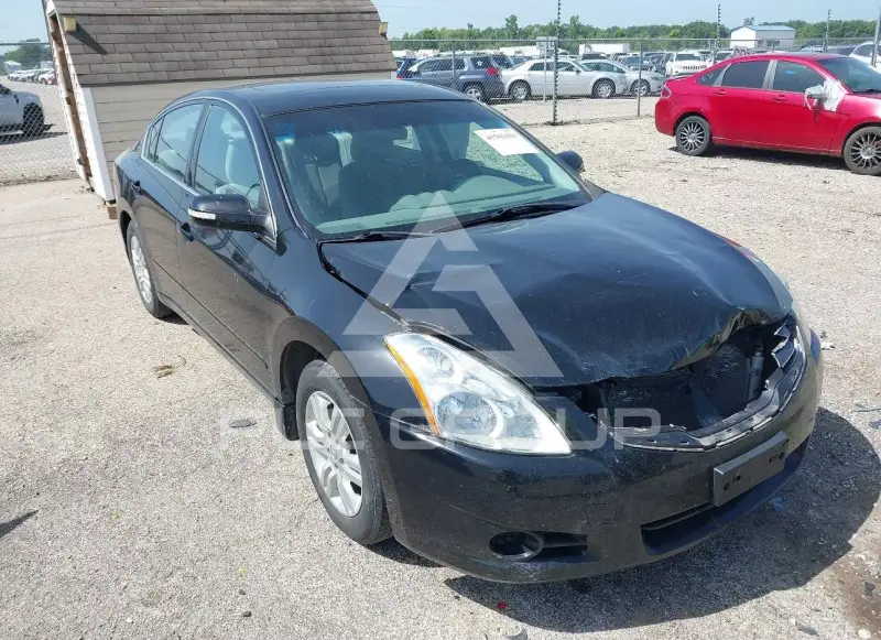 2011 Nissan ALTIMA photo