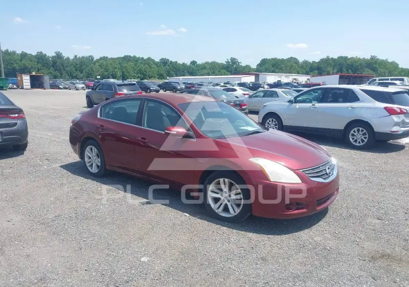 2011 Nissan ALTIMA фото