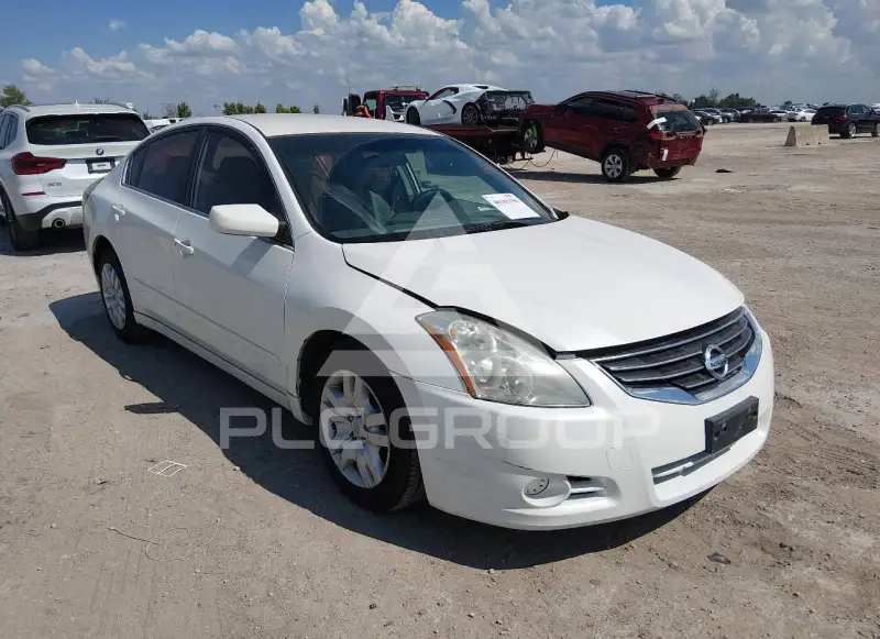 2011 Nissan ALTIMA фото