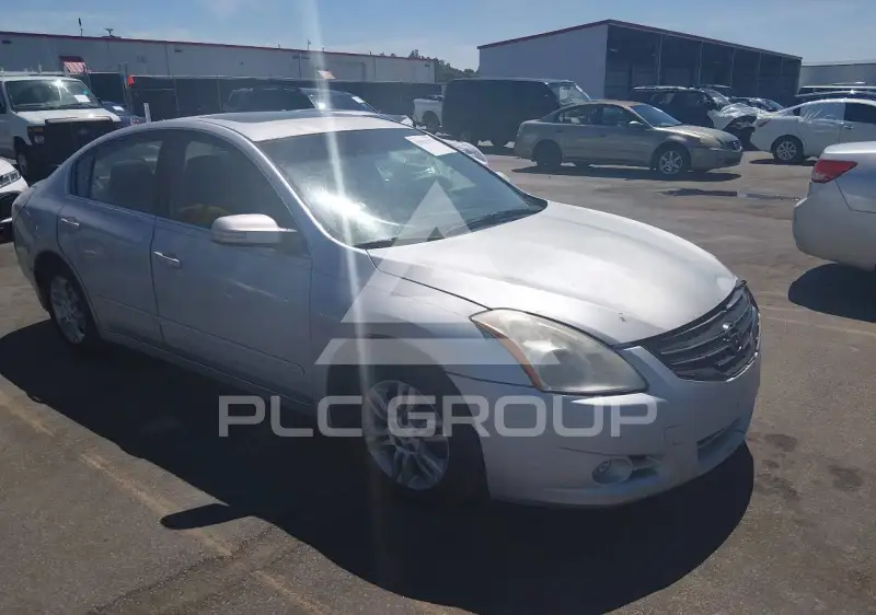 2011 Nissan ALTIMA фото