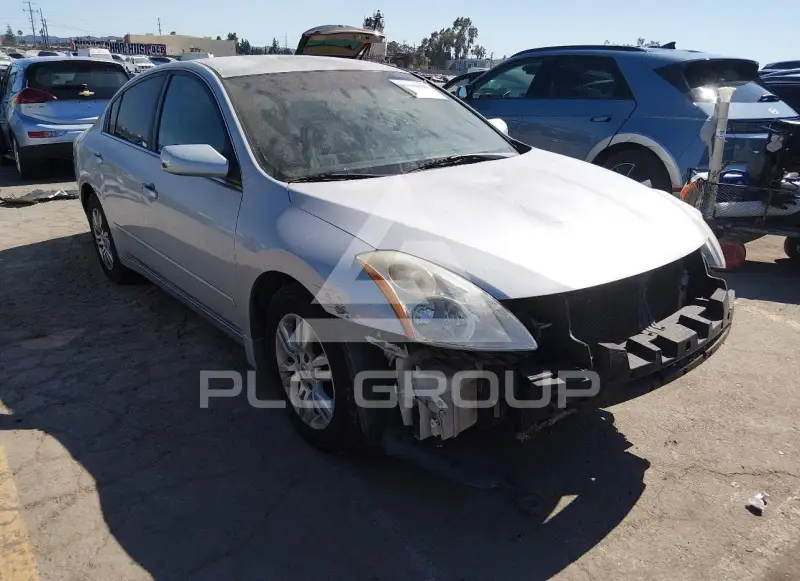 2011 Nissan ALTIMA photo