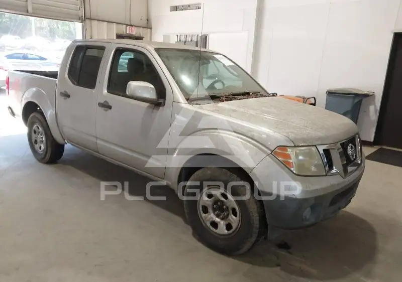 2011 Nissan FRONTIER фото