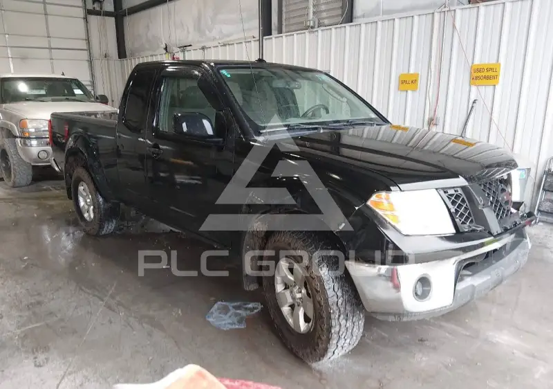 2011 Nissan FRONTIER фото