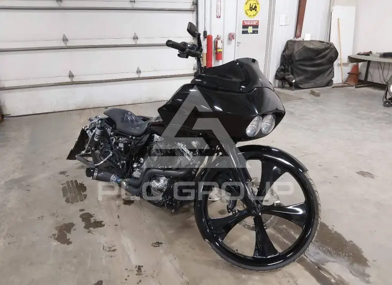 2011 Harley-Davidson FLTRX photo