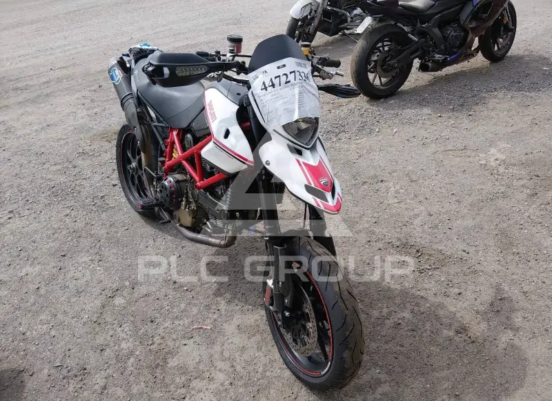 2011 Ducati Hypermotard photo