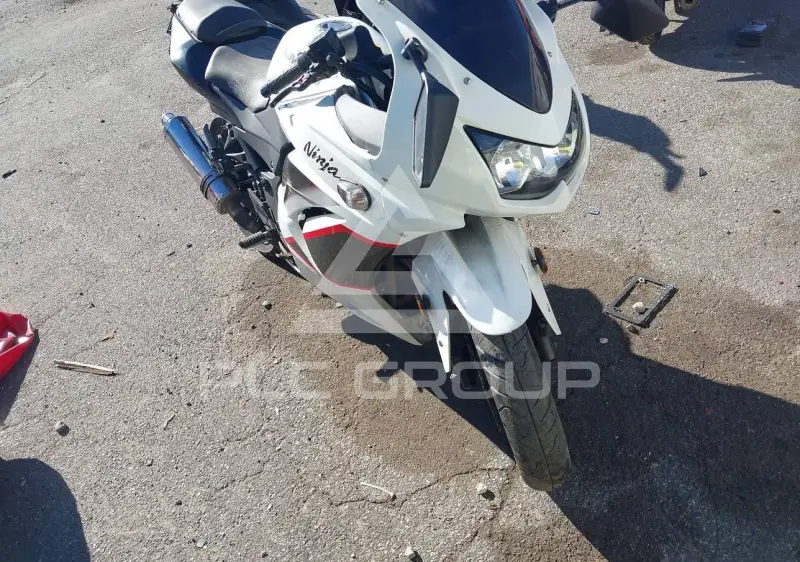 2011 Kawasaki EX250 фото