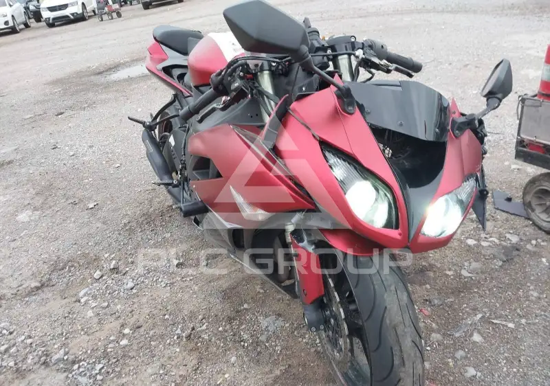 2011 Kawasaki ZX600 фото