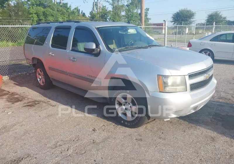 2011 Chevrolet Suburan photo