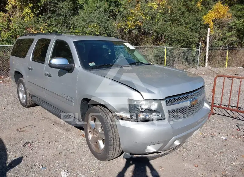 2011 Chevrolet Suburan photo