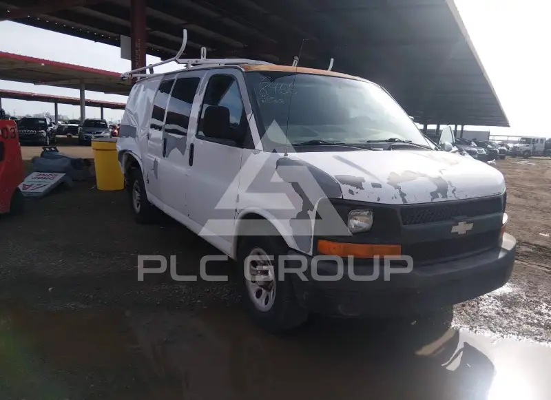2011 Chevrolet Express photo
