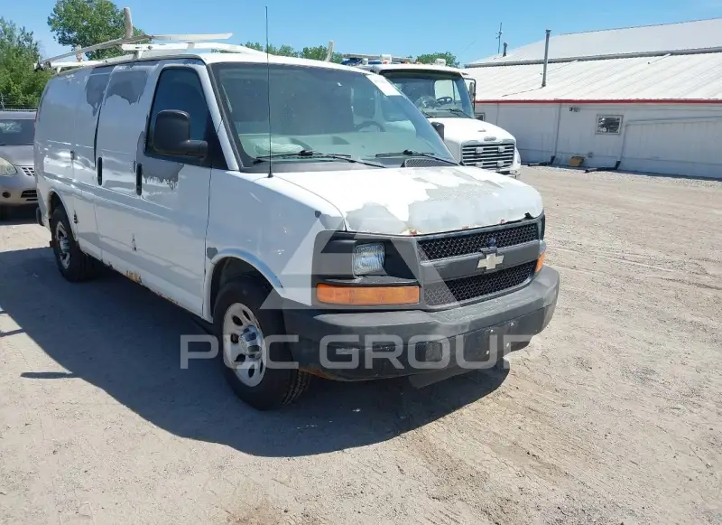2011 Chevrolet Express фото