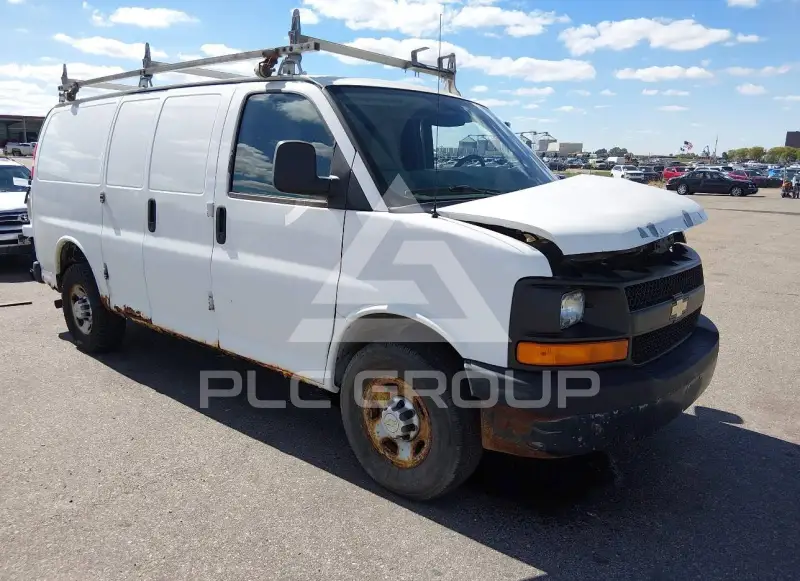 2011 Chevrolet Express photo