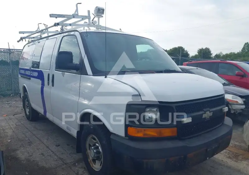2011 Chevrolet Express photo