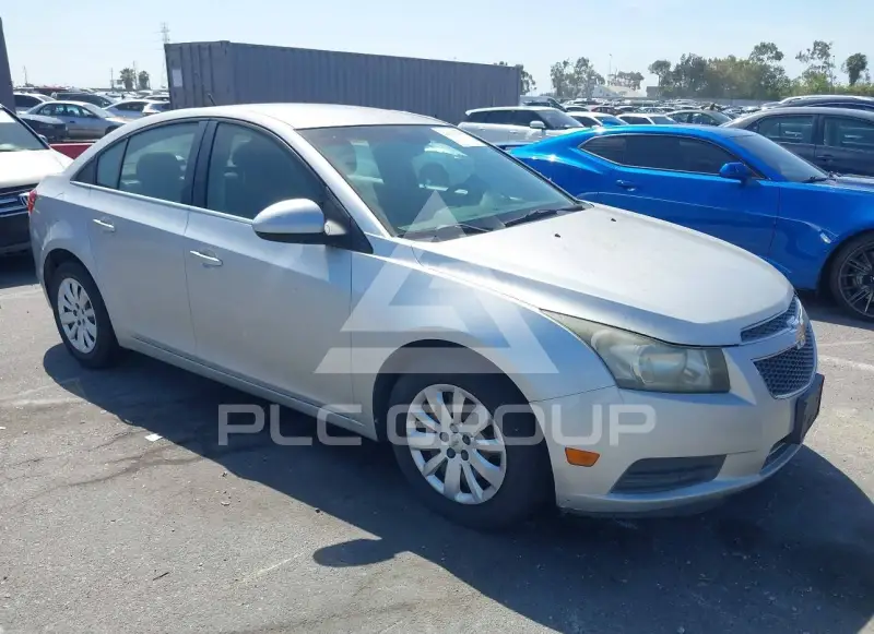 2011 Chevrolet Cruze photo