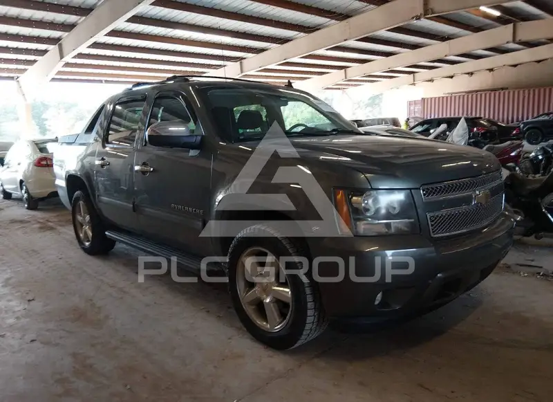 2011 Chevrolet Avalanche фото