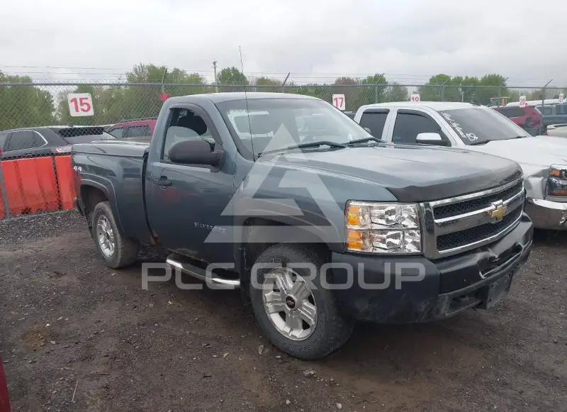 2011 Chevrolet Silverado photo