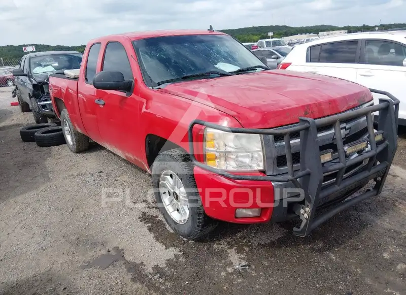 2011 Chevrolet Silverado photo