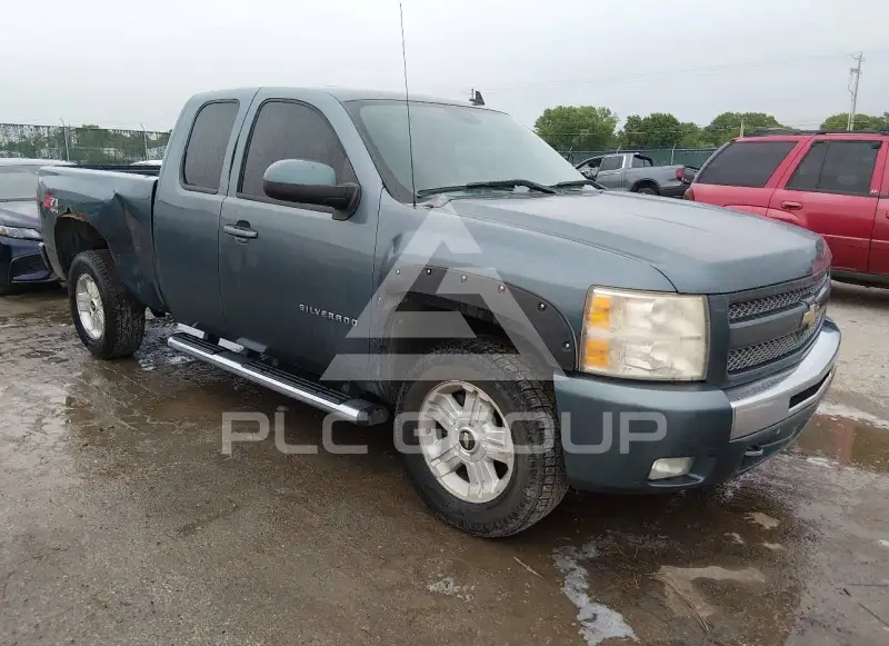 2011 Chevrolet Silverado photo