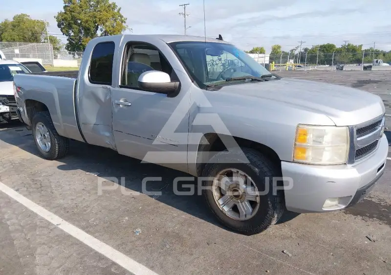 2011 Chevrolet Silverado photo