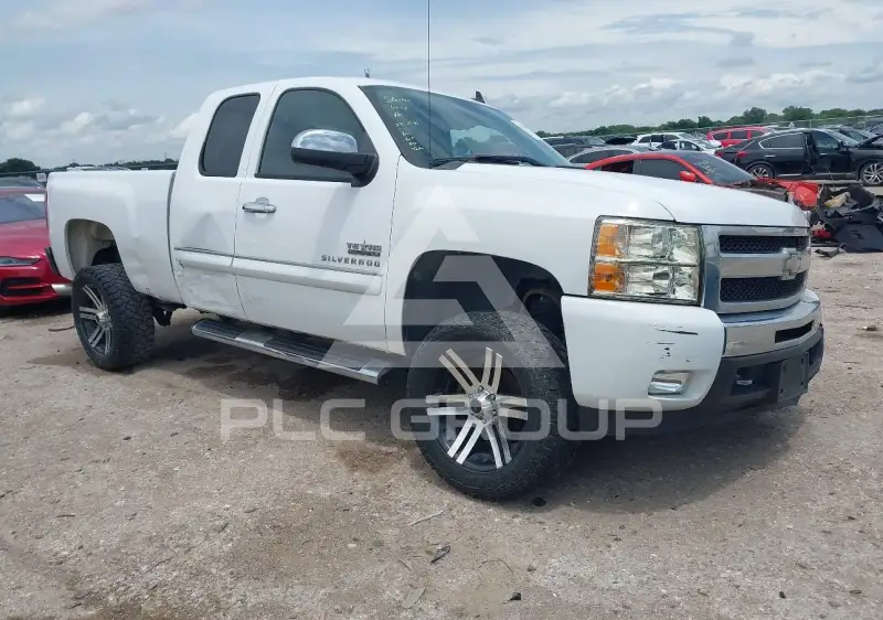 2011 Chevrolet Silverado photo