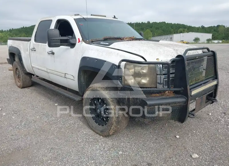 2011 Chevrolet Silverado photo