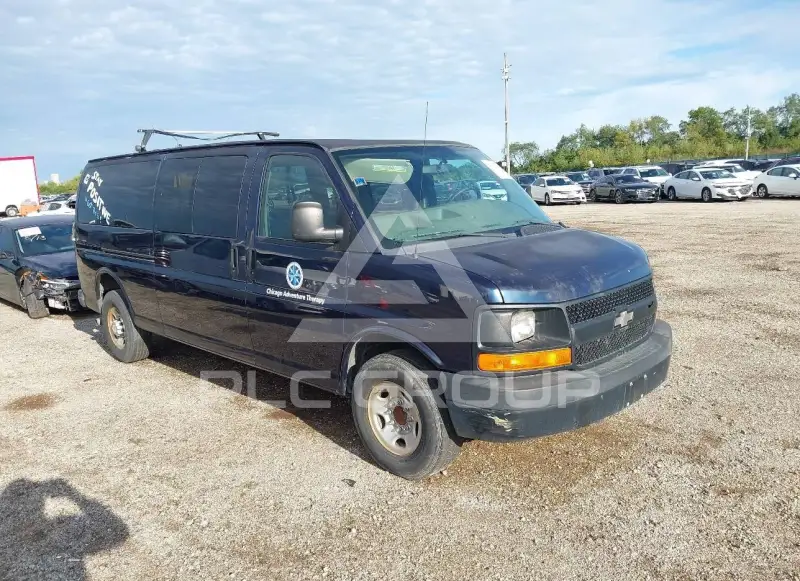 2011 Chevrolet Express photo