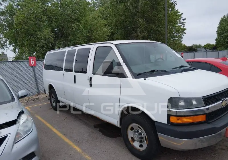 2011 Chevrolet Express photo
