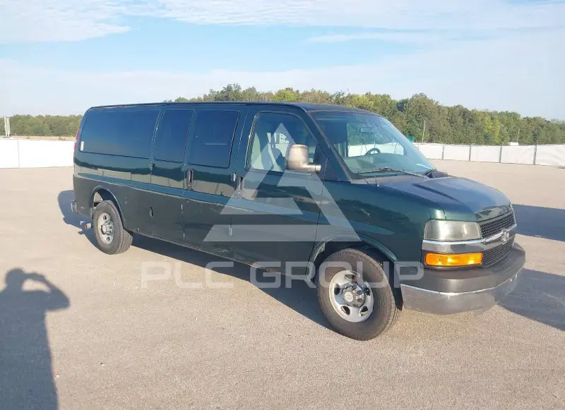 2011 Chevrolet Express photo