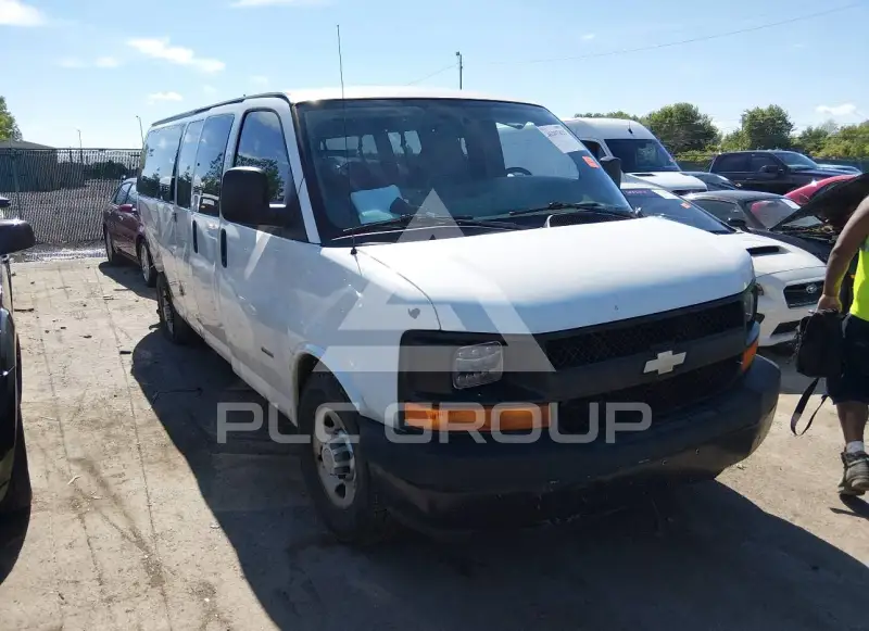 2011 Chevrolet Express фото