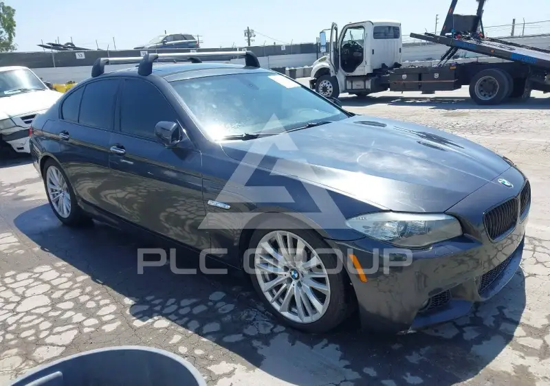 2011 BMW 550 фото
