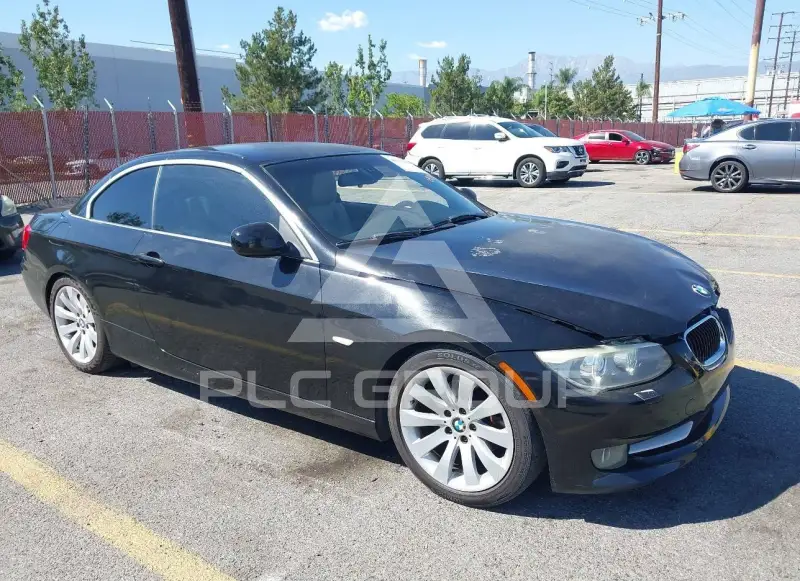 2011 BMW 330 photo