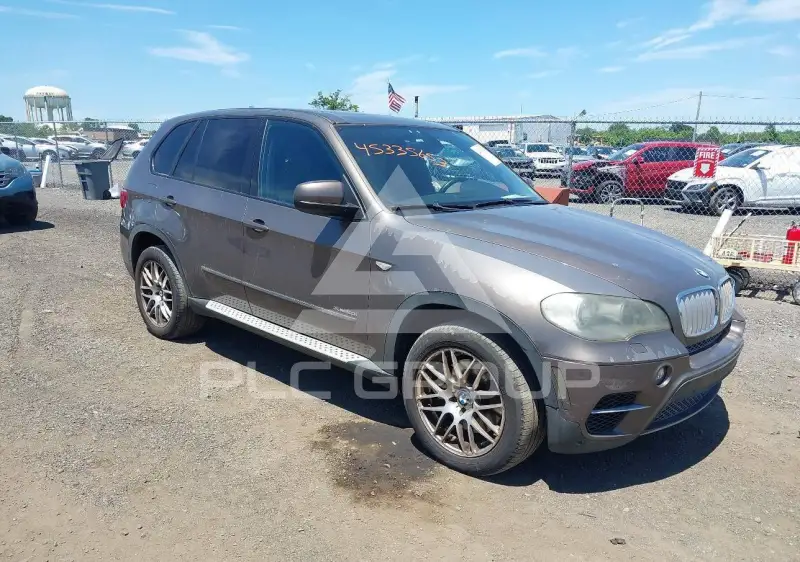 2011 BMW X5 фото