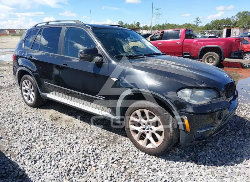 2011 BMW X5 фото
