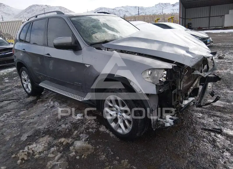 2011 BMW X5 фото