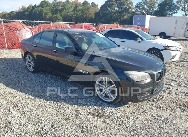 2011 BMW 750 фото