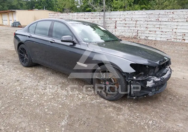 2011 BMW 750 фото