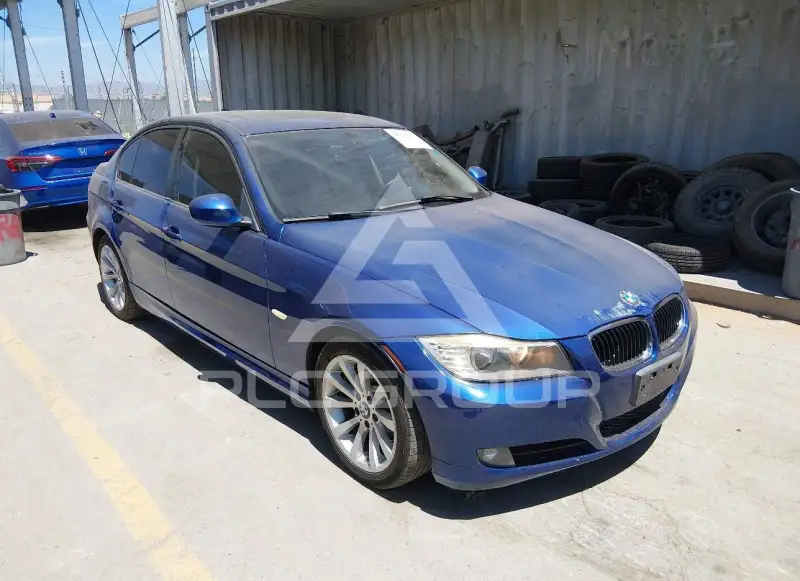 2011 BMW 328 photo