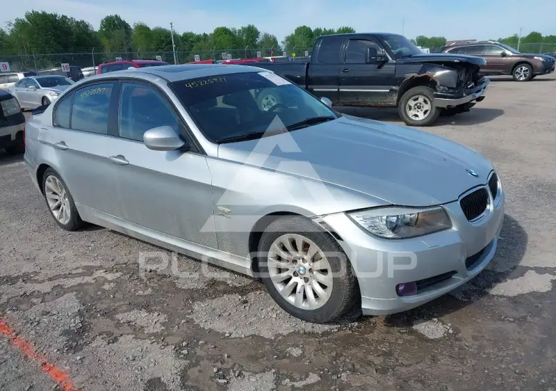 2011 BMW 328 photo