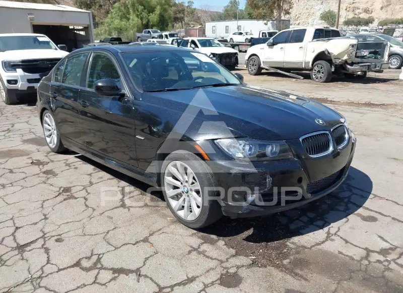 2011 BMW 328 photo