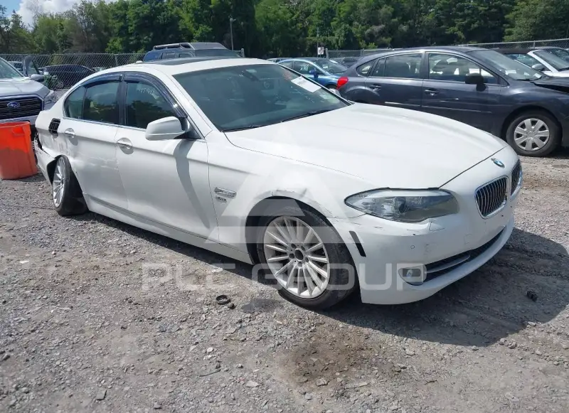 2011 BMW 535 фото